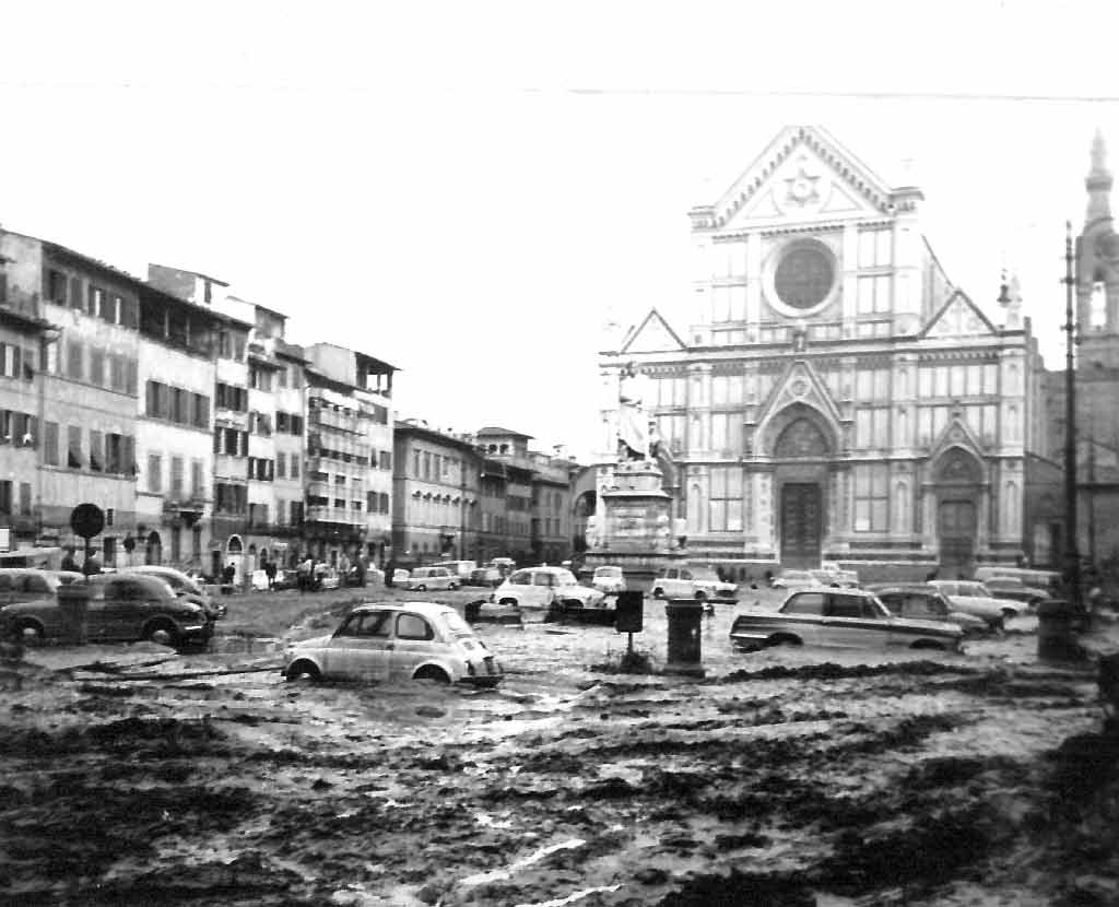 Per-Firenze---alluvione-del-'66--evidenza-Santa-Croce